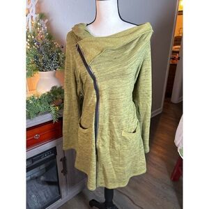 Comfy USA Green Asymmetrical Zip Sweater